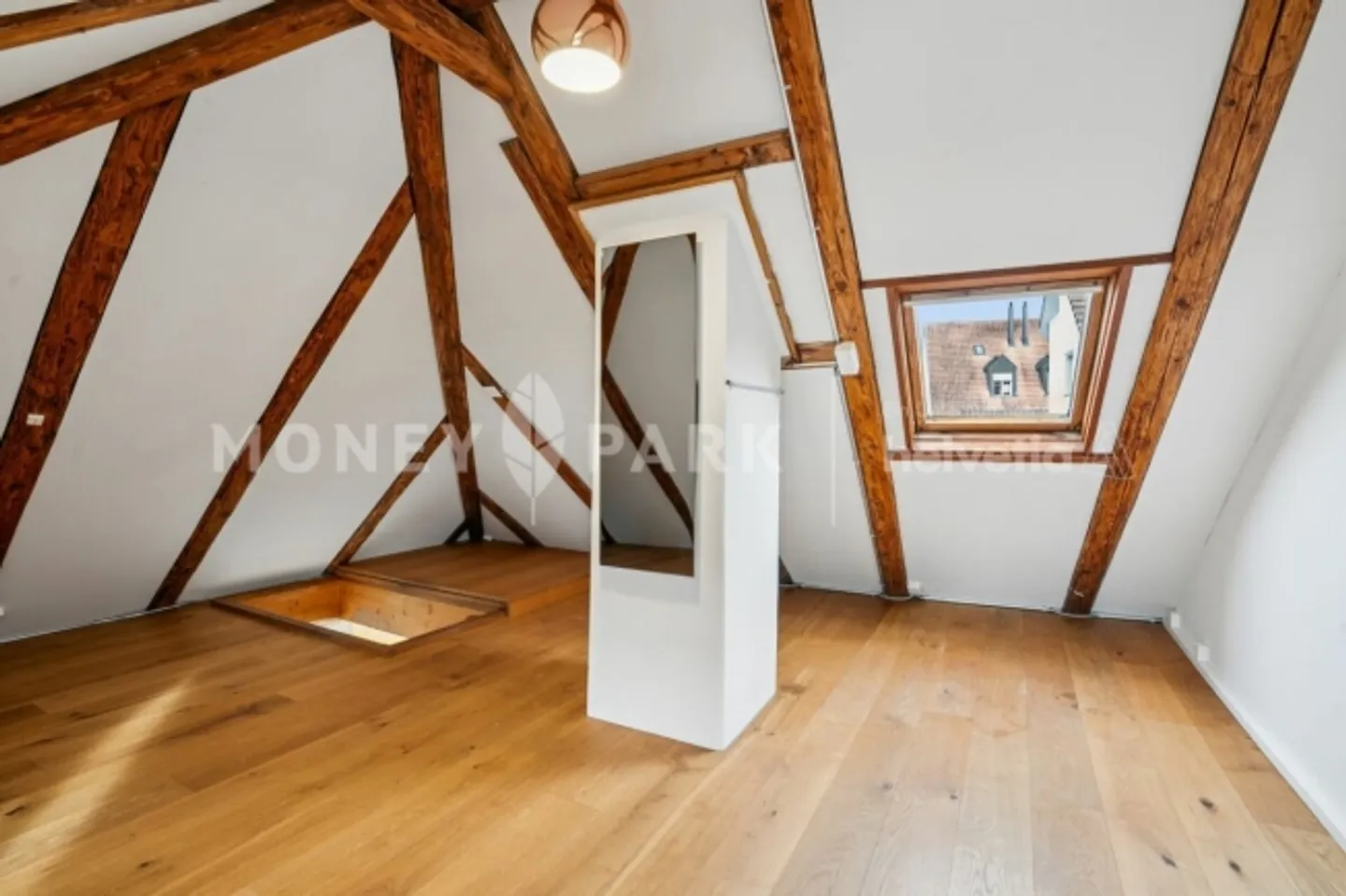 Charming 4.5-Room House in Central Location - Photo 8 of 11