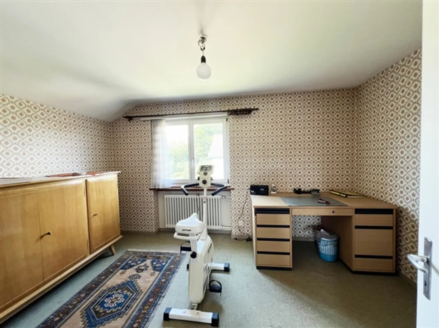 Maison individuelle indépendante dans un endroit calme avec un grand jardin - Photo 9 sur 11