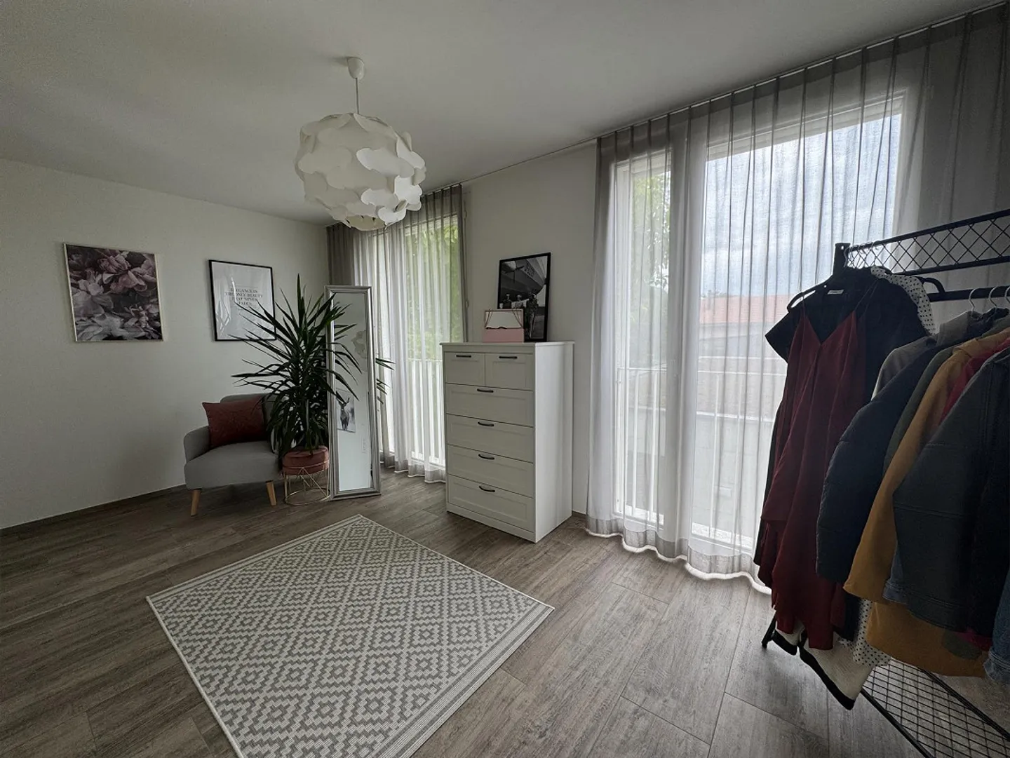 Exclusive 4.5-room apartment in a 3-family house with terrace - Photo 9 of 23