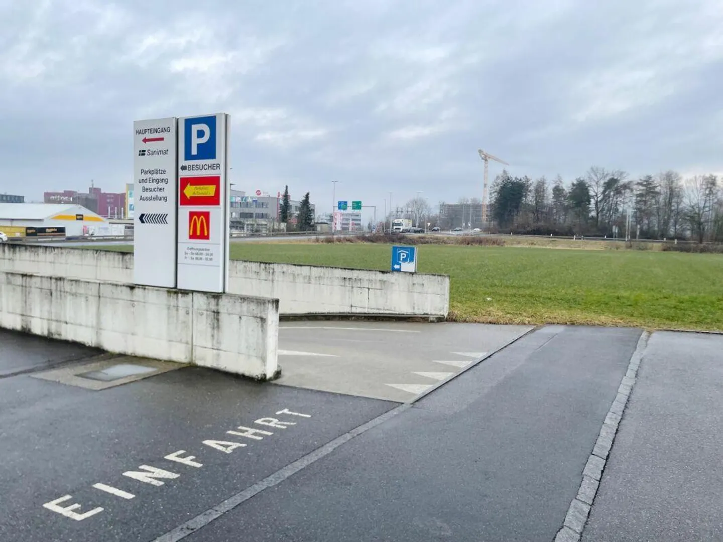 Erstklassiger Parkplatz - Foto 2 von 7