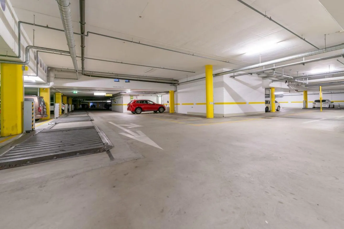 Erstklassiger Parkplatz - Foto 6 von 7
