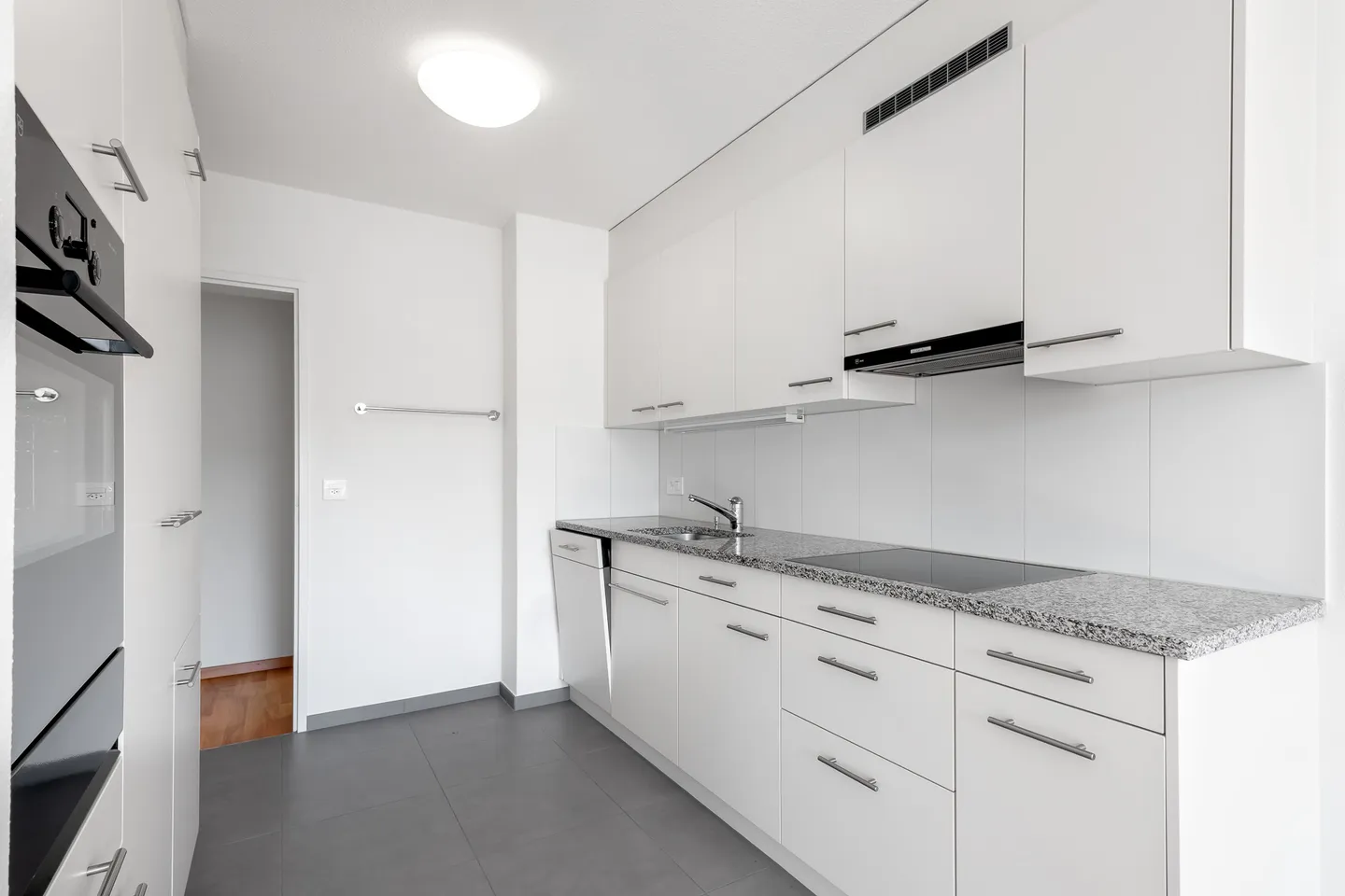 Stylish Apartment by the Glatt - Photo 7 of 13