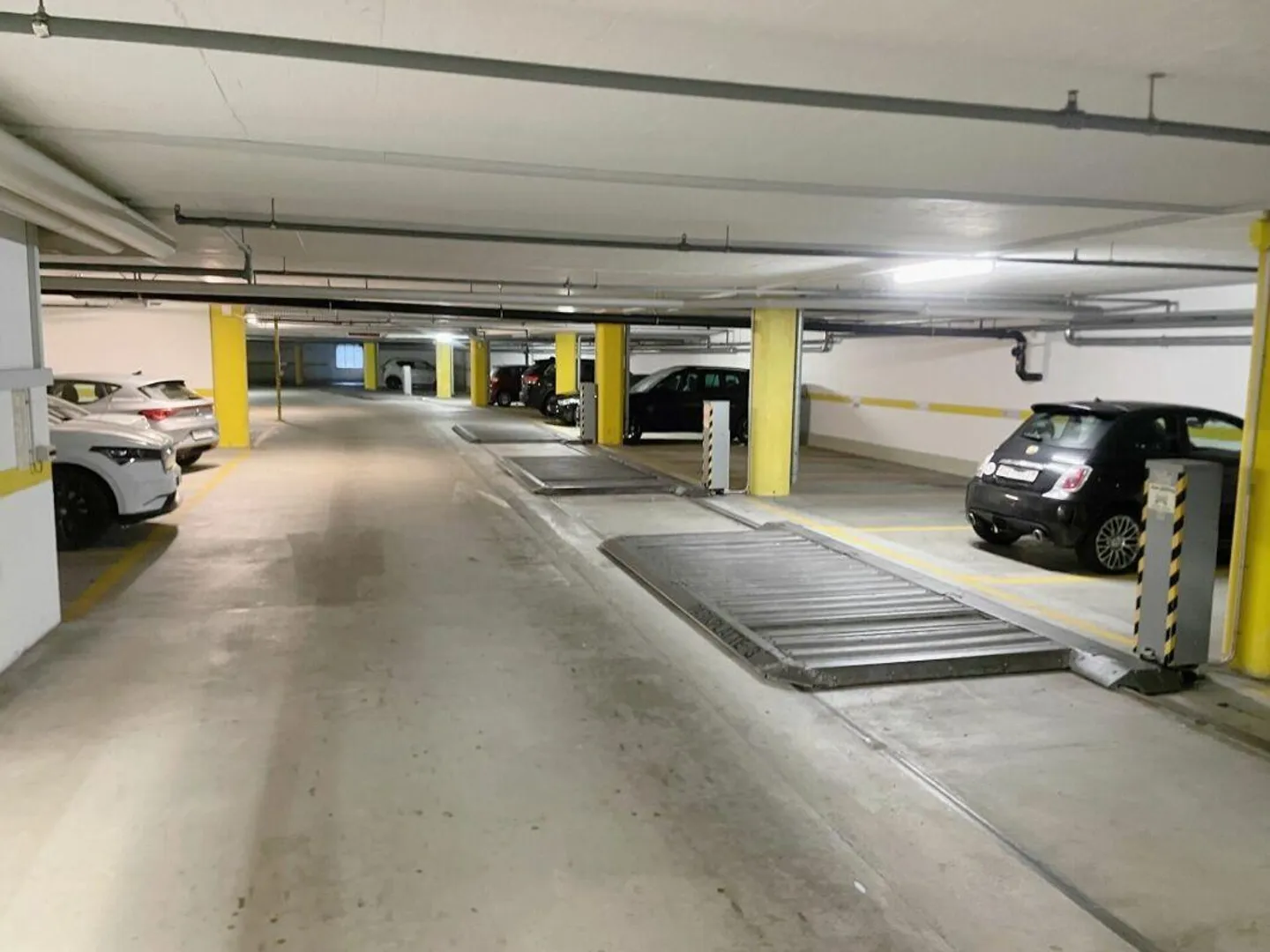 Erstklassiger Parkplatz - Foto 5 von 7