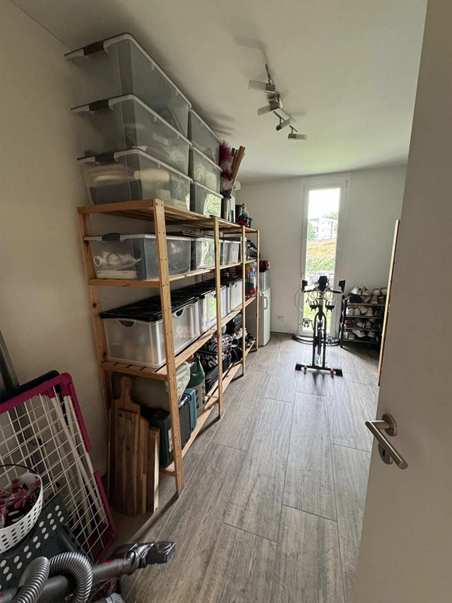 Exclusive 4.5-room apartment in a 3-family house with terrace - Photo 16 of 23