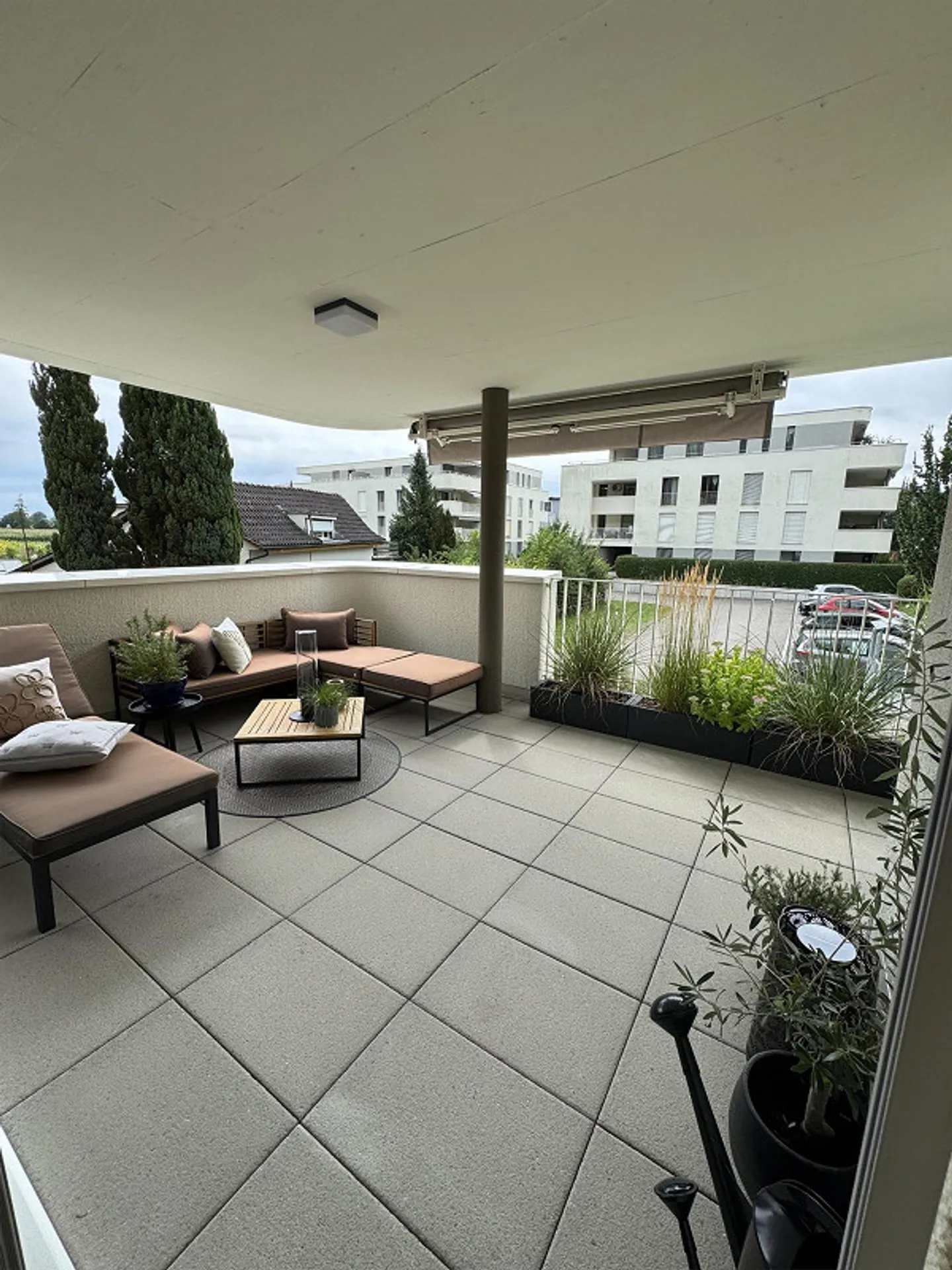 Exclusive 4.5-room apartment in a 3-family house with terrace - Photo 19 of 23