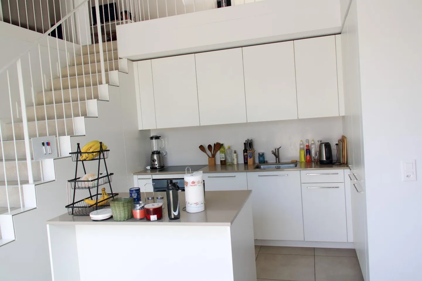 Magnificent recent 4.5-room apartment in the attic in Eysins - Photo 1 of 11
