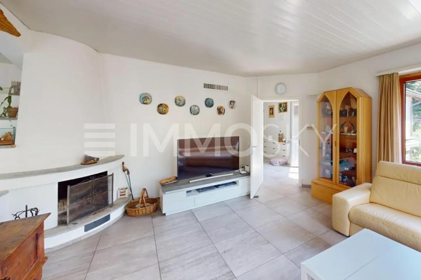 Privacy, sole ed immersa nella natura - Foto 7 di 8