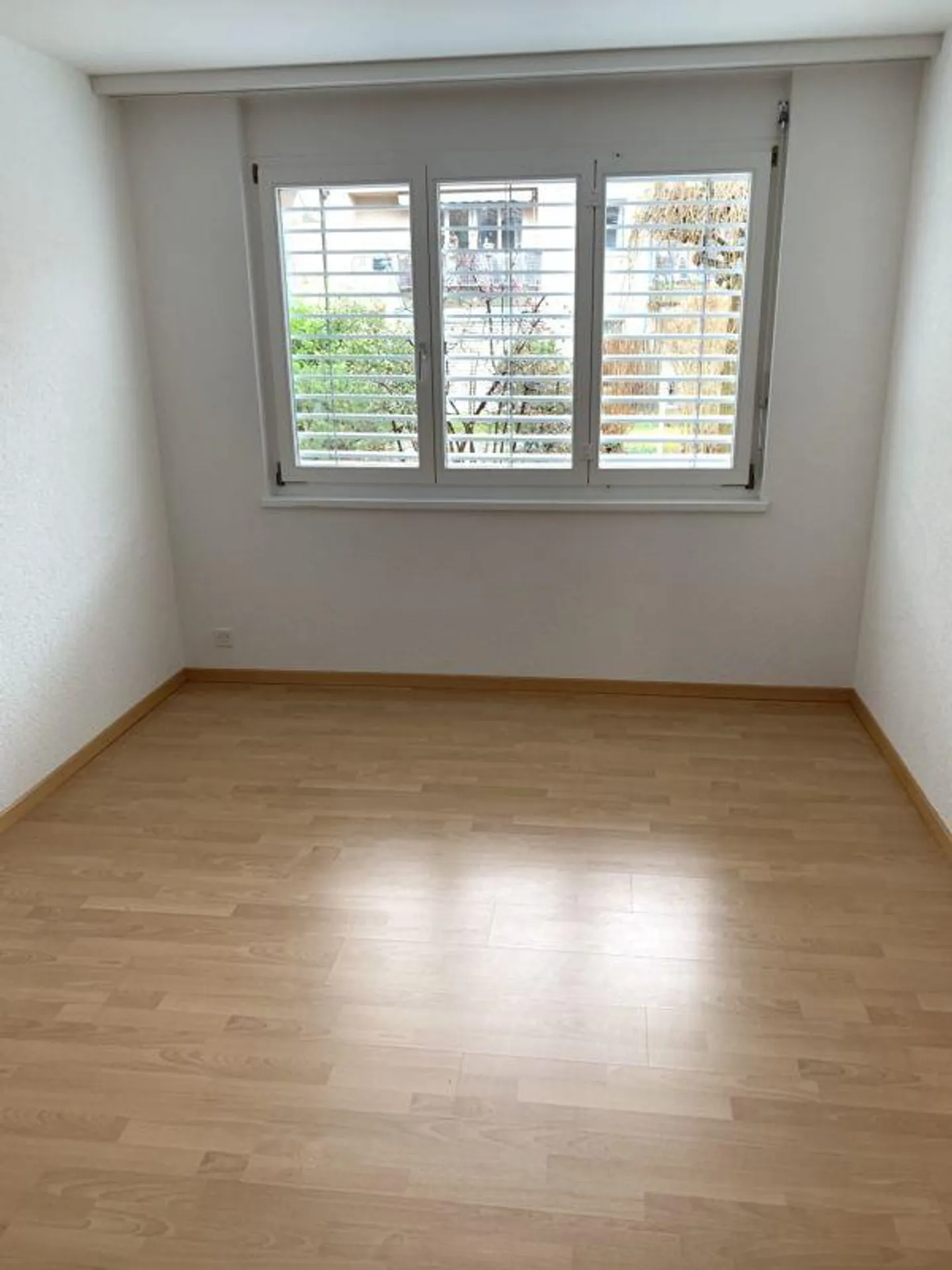 4 1/2-room apartment on the ground floor - Photo 5 of 8