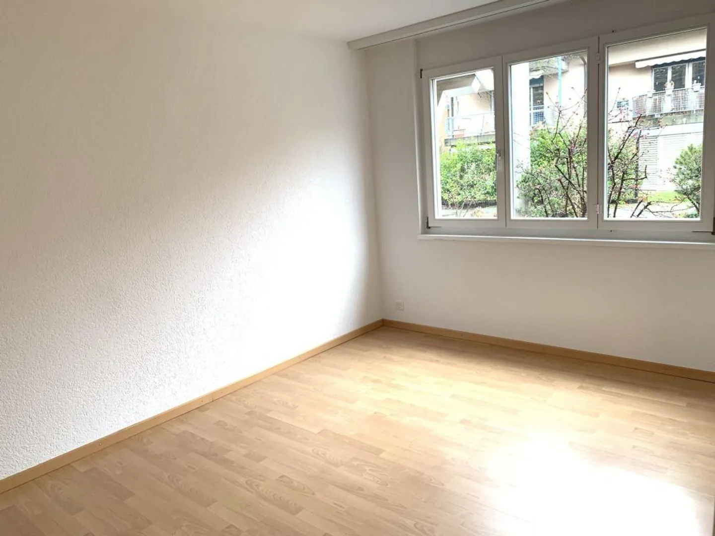 4 1/2-room apartment on the ground floor - Photo 6 of 8