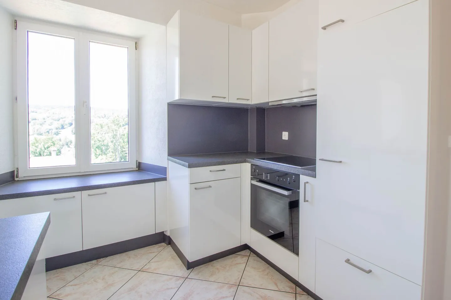 Appartamento 5,5 locali al 1° piano a Brenets - Foto 2 di 13