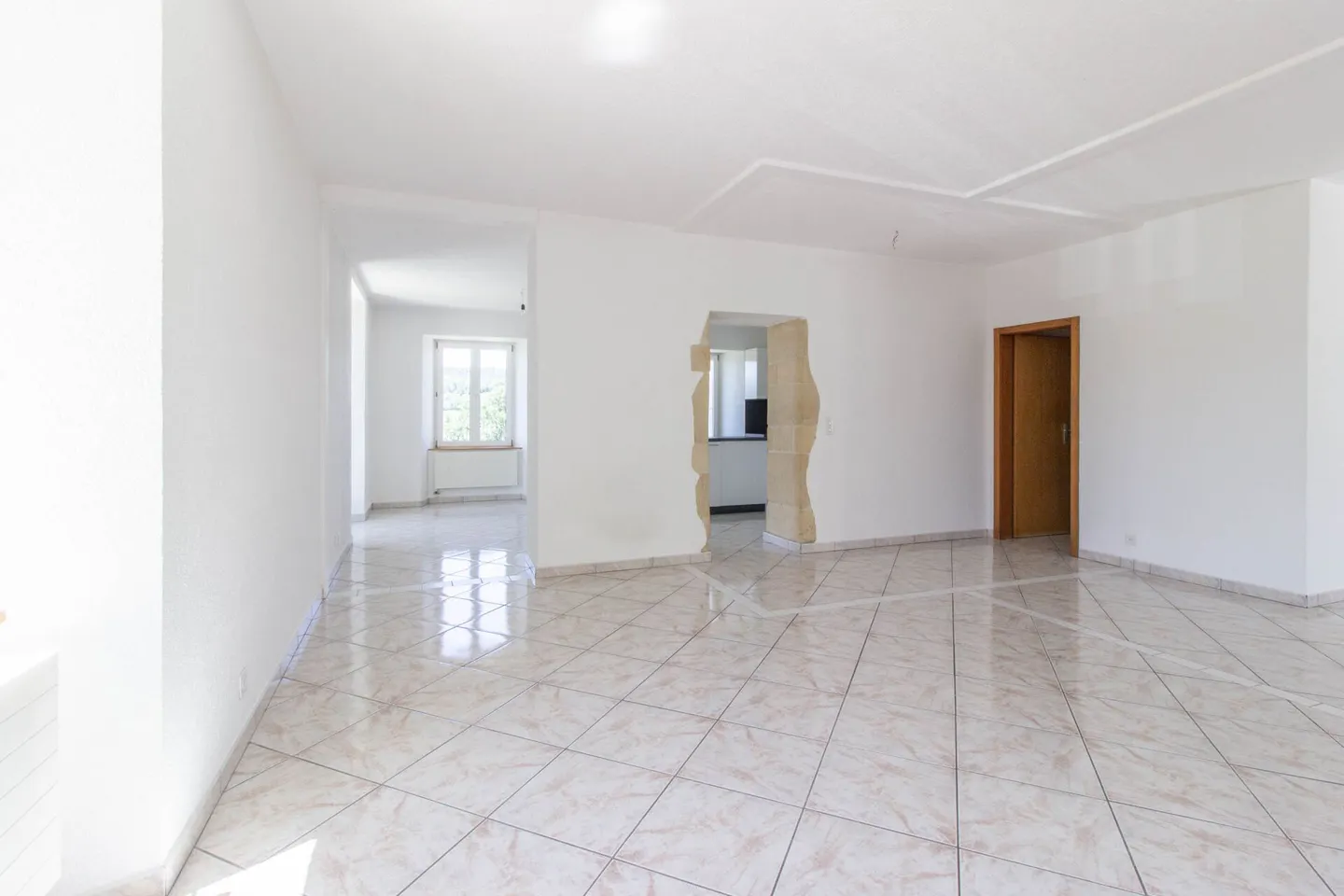 Appartamento 5,5 locali al 1° piano a Brenets - Foto 5 di 13