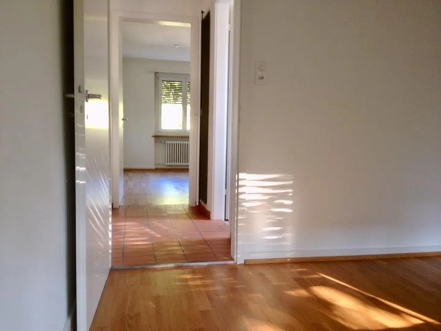 Bel appartement lumineux de 4,5 pièces - Photo 1 sur 8