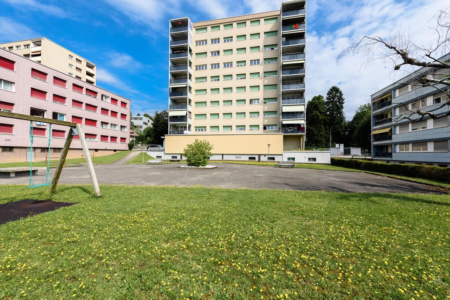 Location d'une place de parc intérieure - Photo 1 sur 2