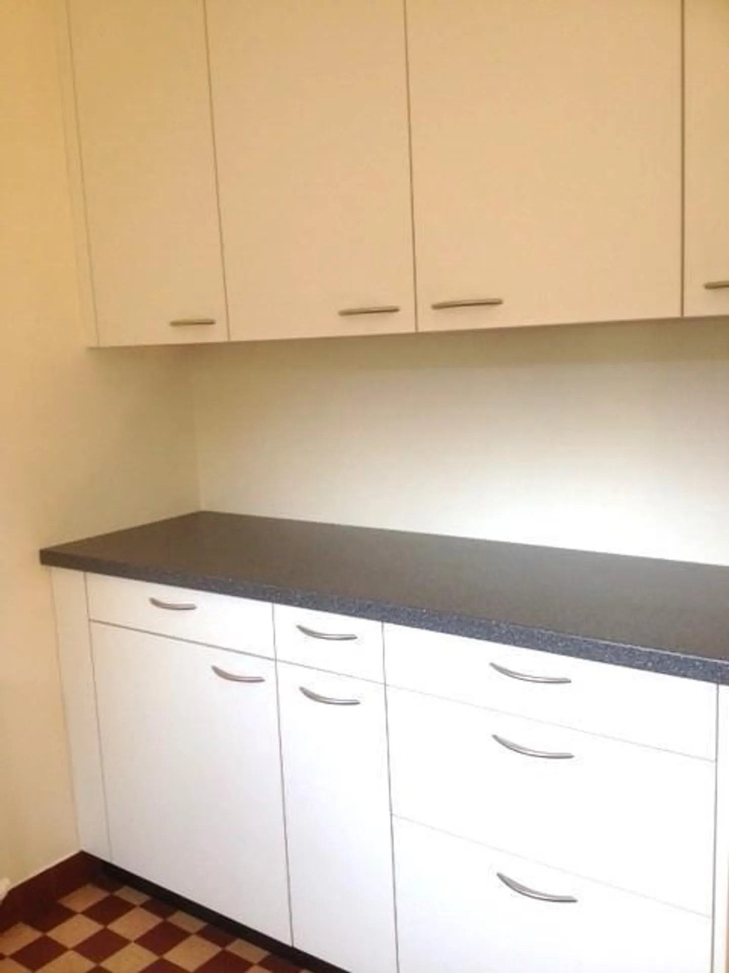 Bel appartement lumineux de 4,5 pièces - Photo 5 sur 8