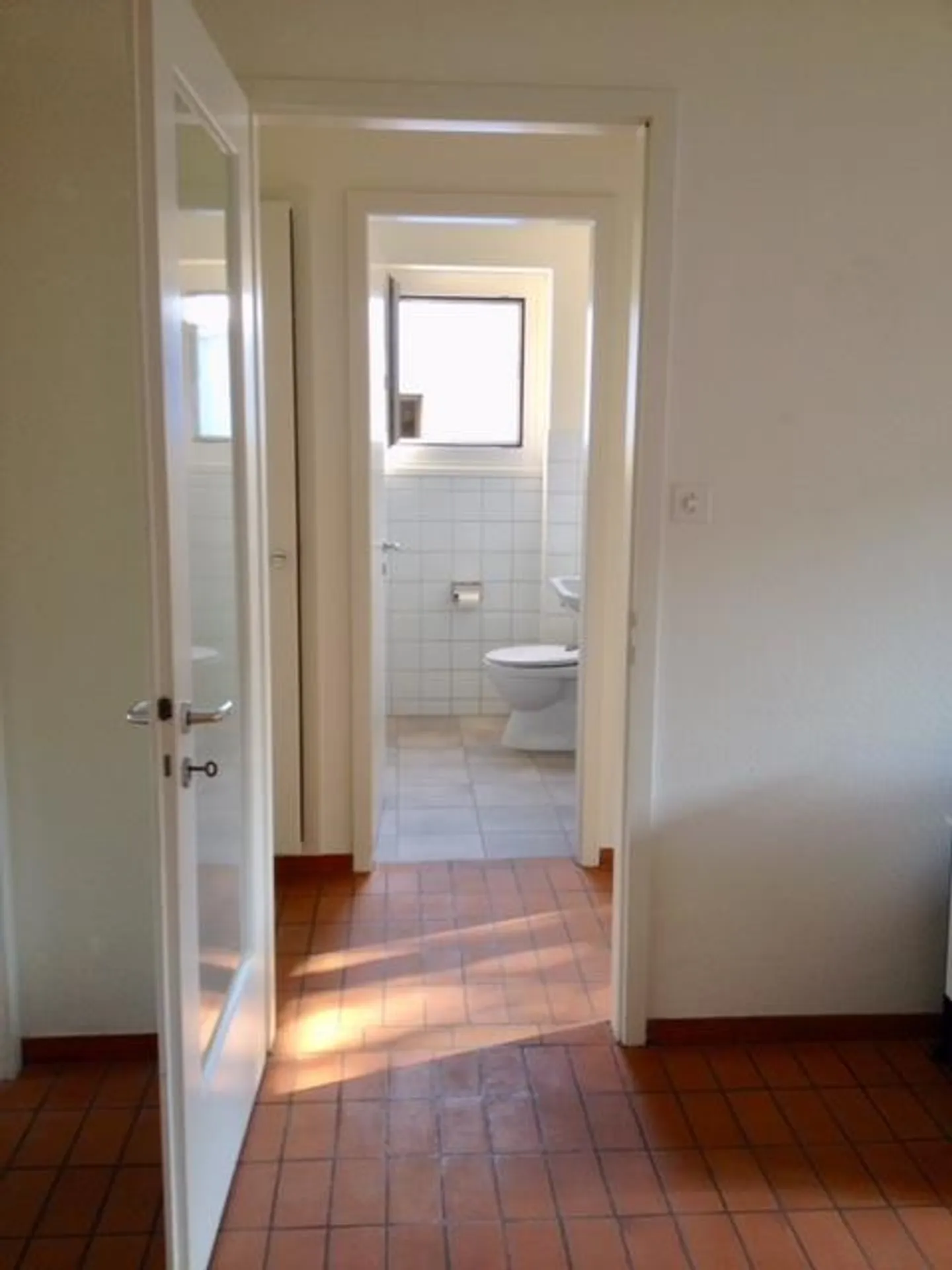 Bel appartement lumineux de 4,5 pièces - Photo 7 sur 8