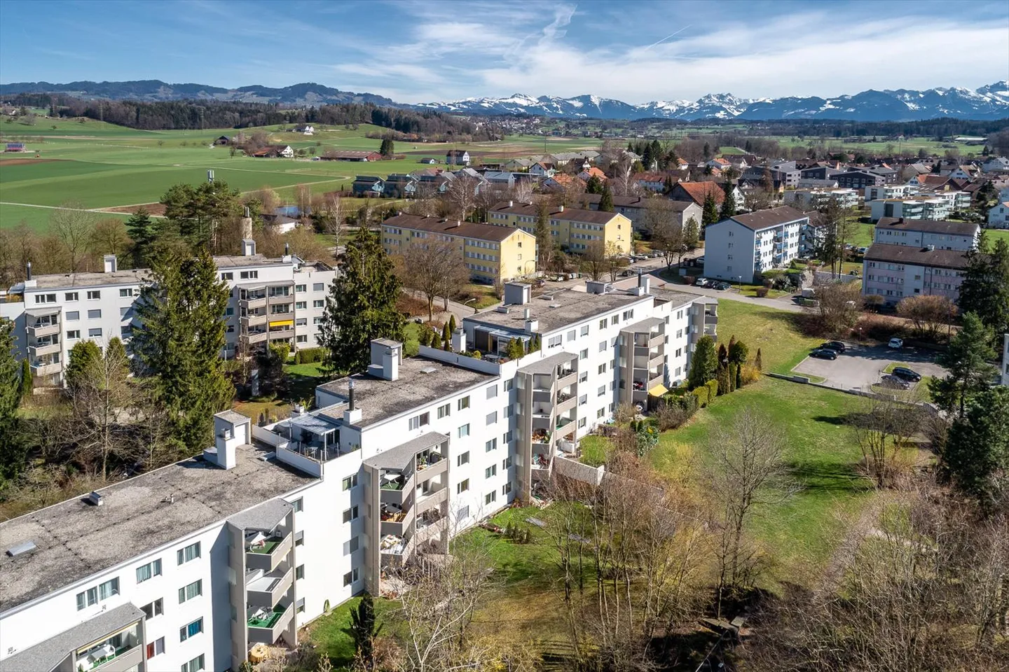 Vivre spacieux avec un grand balcon dans le vert ! - Photo 4 sur 11