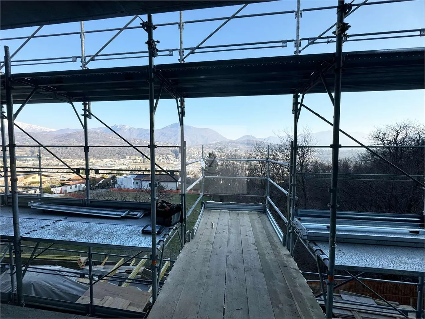 Appartement 5.5 Duplex NOUVEAU CONSTRUCTION à Manno - Photo 2 sur 9