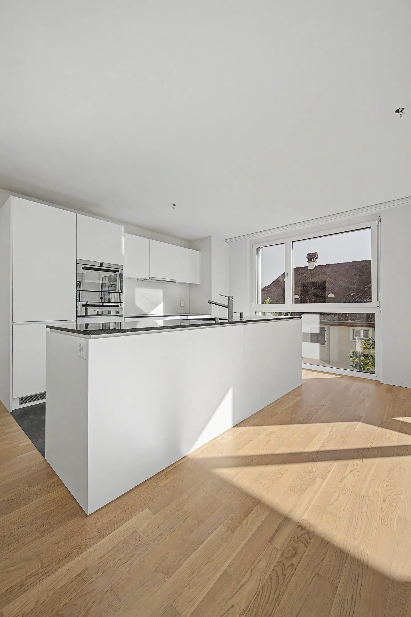 Modern Family Apartment in Emmenbrücke - Photo 1 of 2