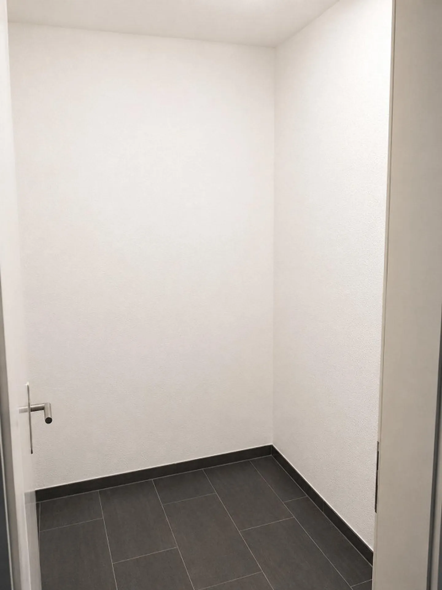 Bright, modern 2-room apartment with balcony in Escholzmatt - Photo 7 of 8