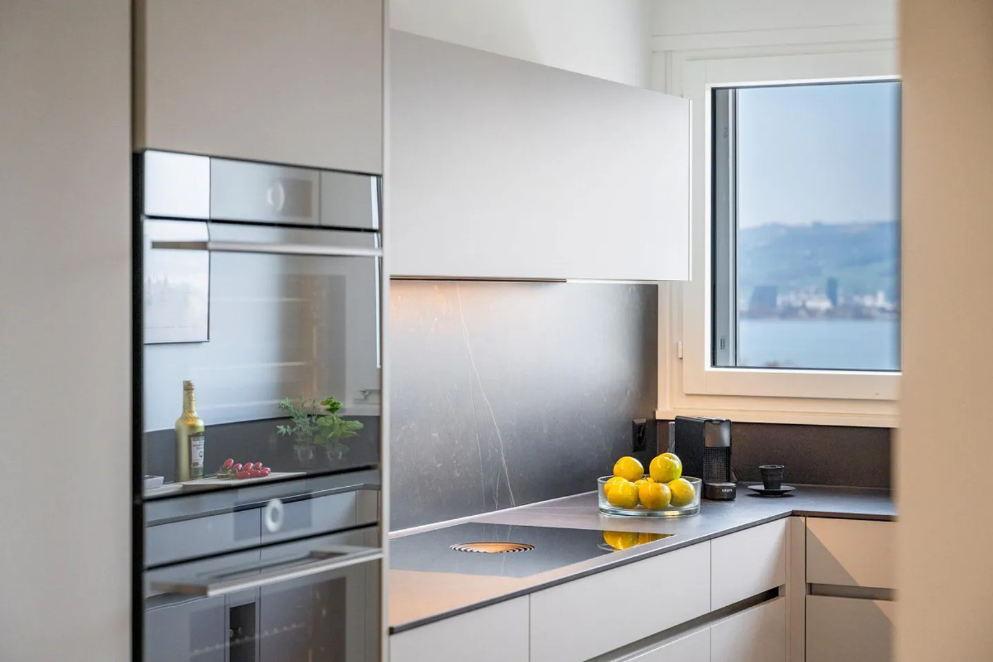 Modernes Apartment mit Seeblick - Foto 6 von 13