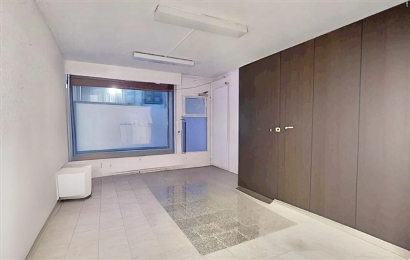 Attractive commercial space in the heart of Burgdorf - Photo 1 of 7