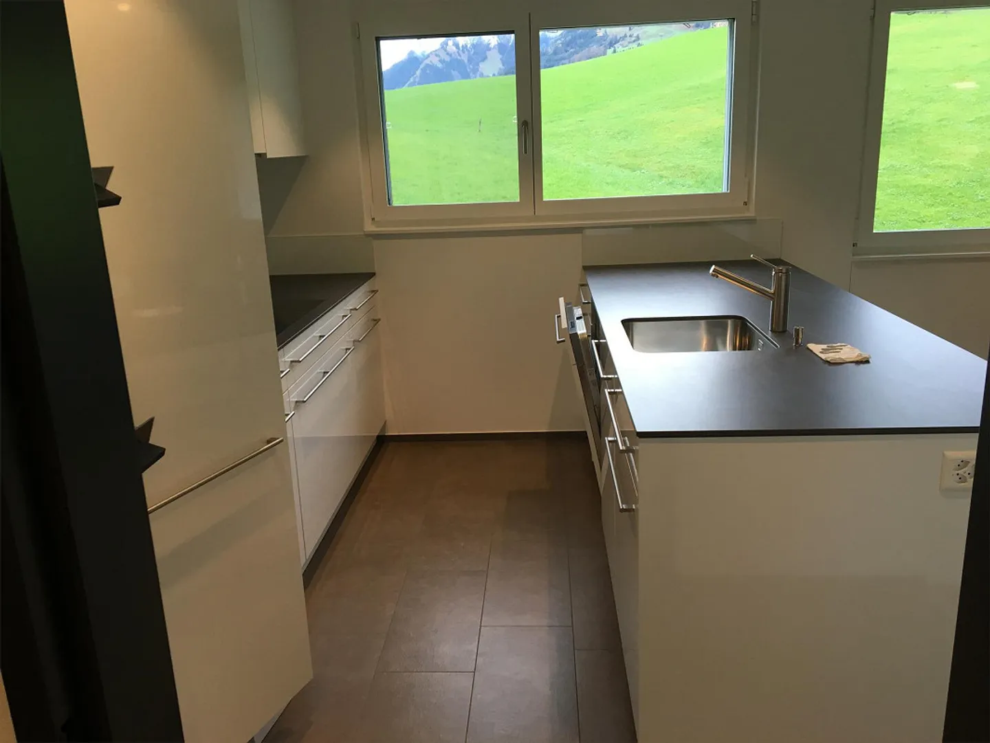 Bellissimo appartamento di 2.5 locali con finiture di alto livello - Foto 6 di 10