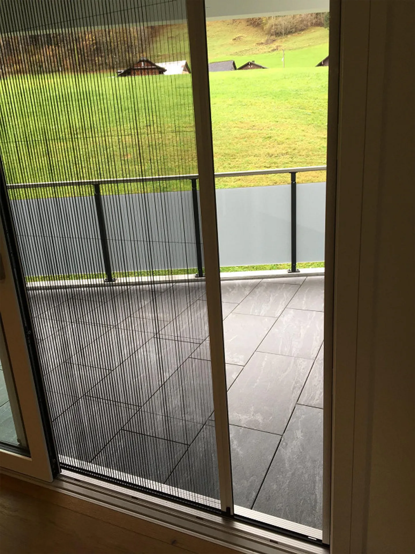 Bellissimo appartamento di 2.5 locali con finiture di alto livello - Foto 8 di 10