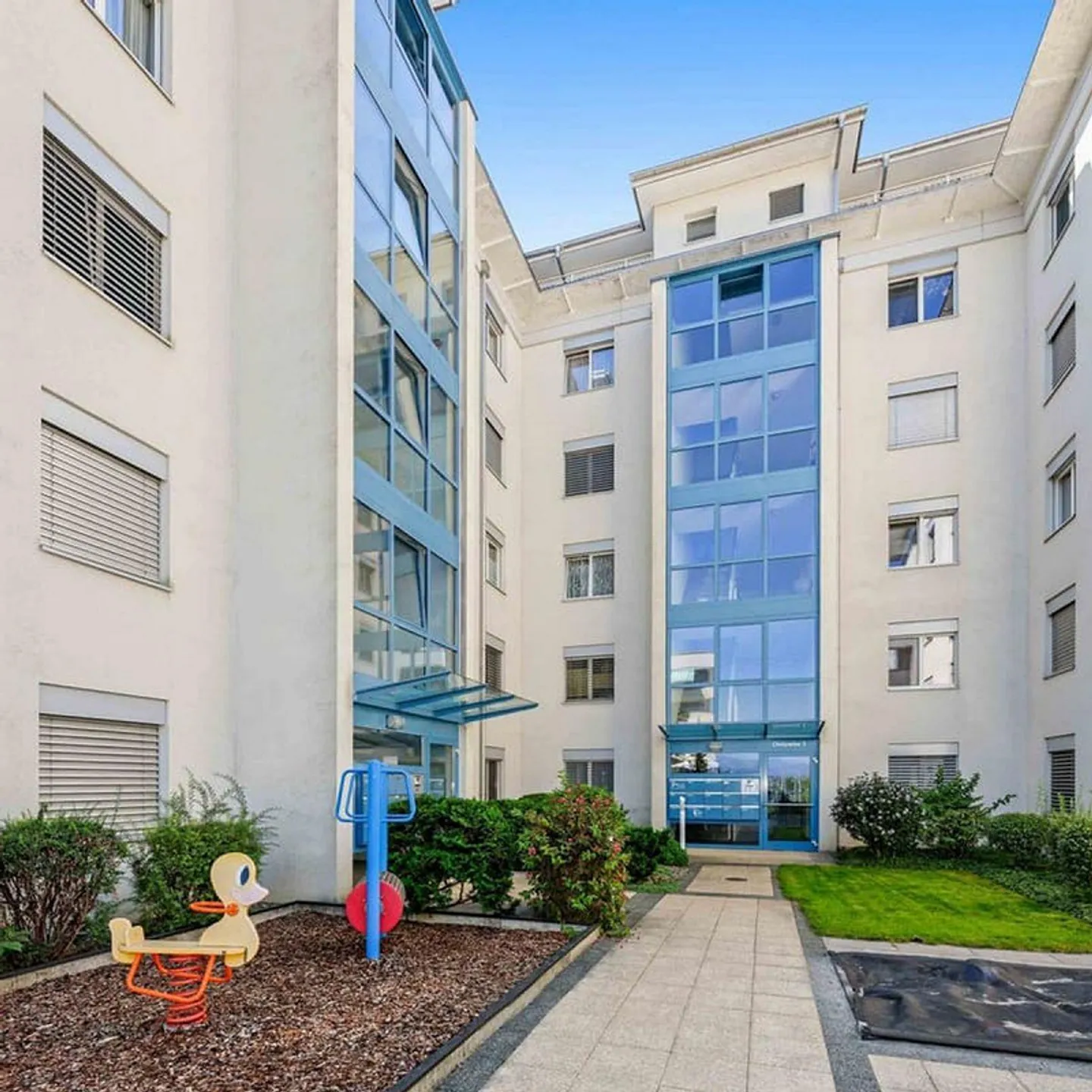 Appartamento da sogno di 4,5 stanze in affitto ad Altendorf - Foto 1 di 10