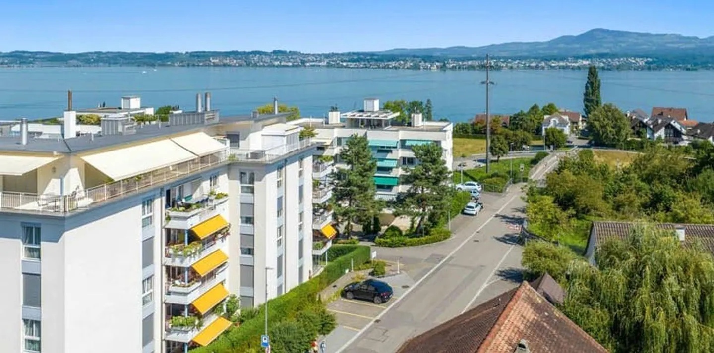 Appartamento da sogno di 4,5 stanze in affitto ad Altendorf - Foto 8 di 10