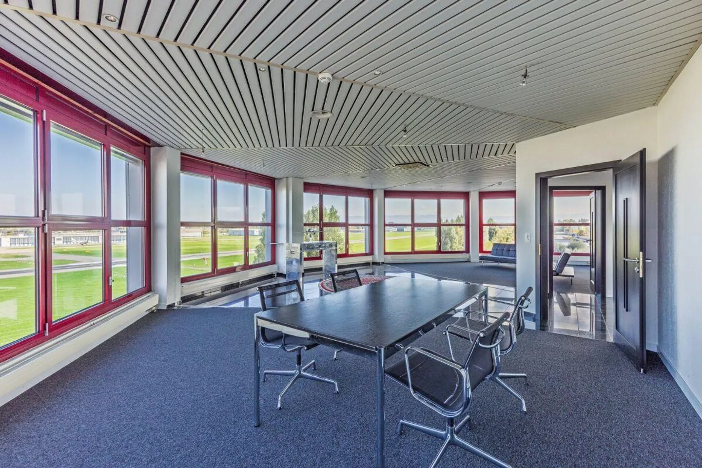 Bureau avec vue exceptionnelle - Photo 1 sur 6