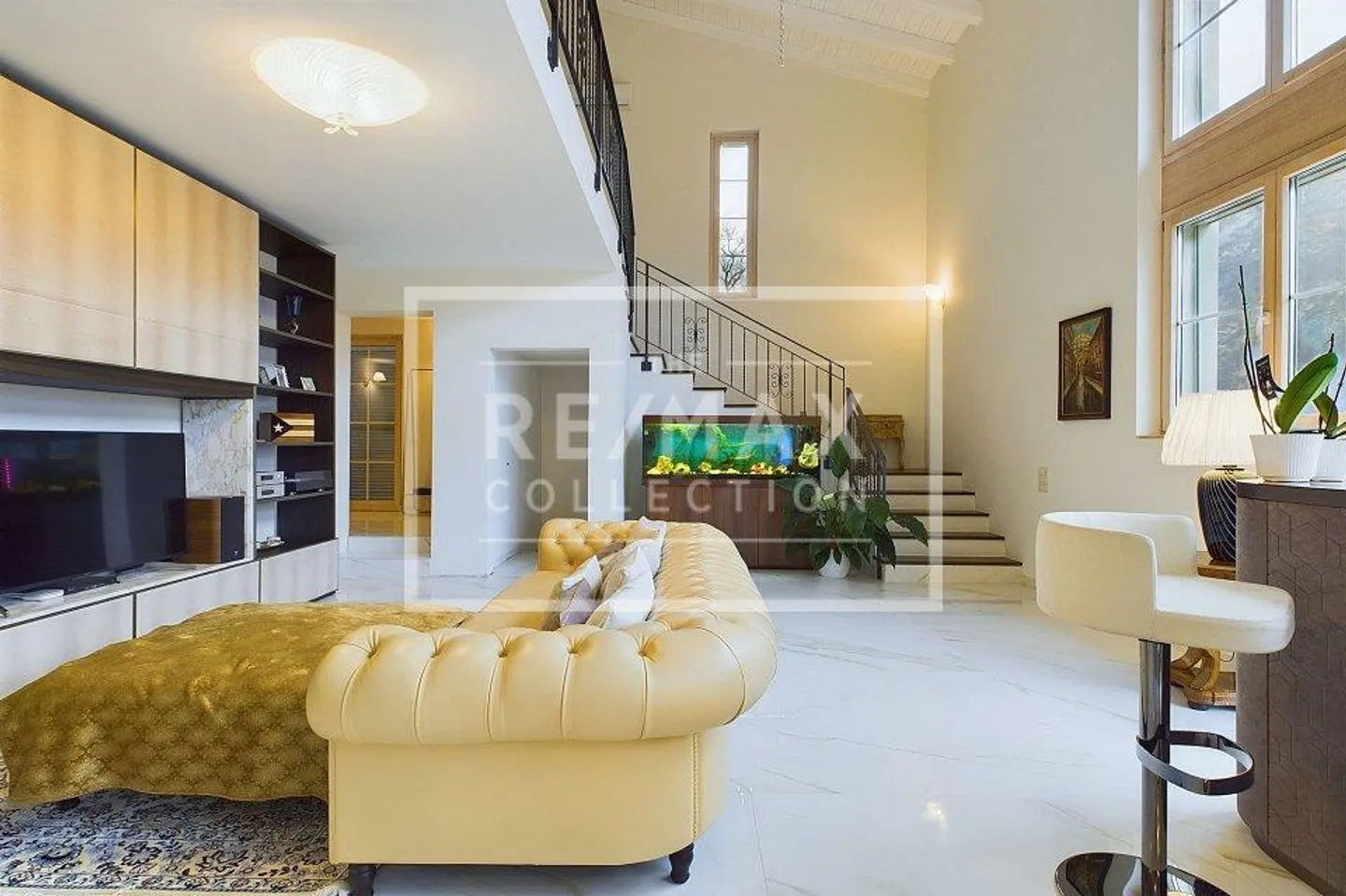 Traumhafte Villa mit Panoramablick in Roveredo, GR - Foto 8 di 13
