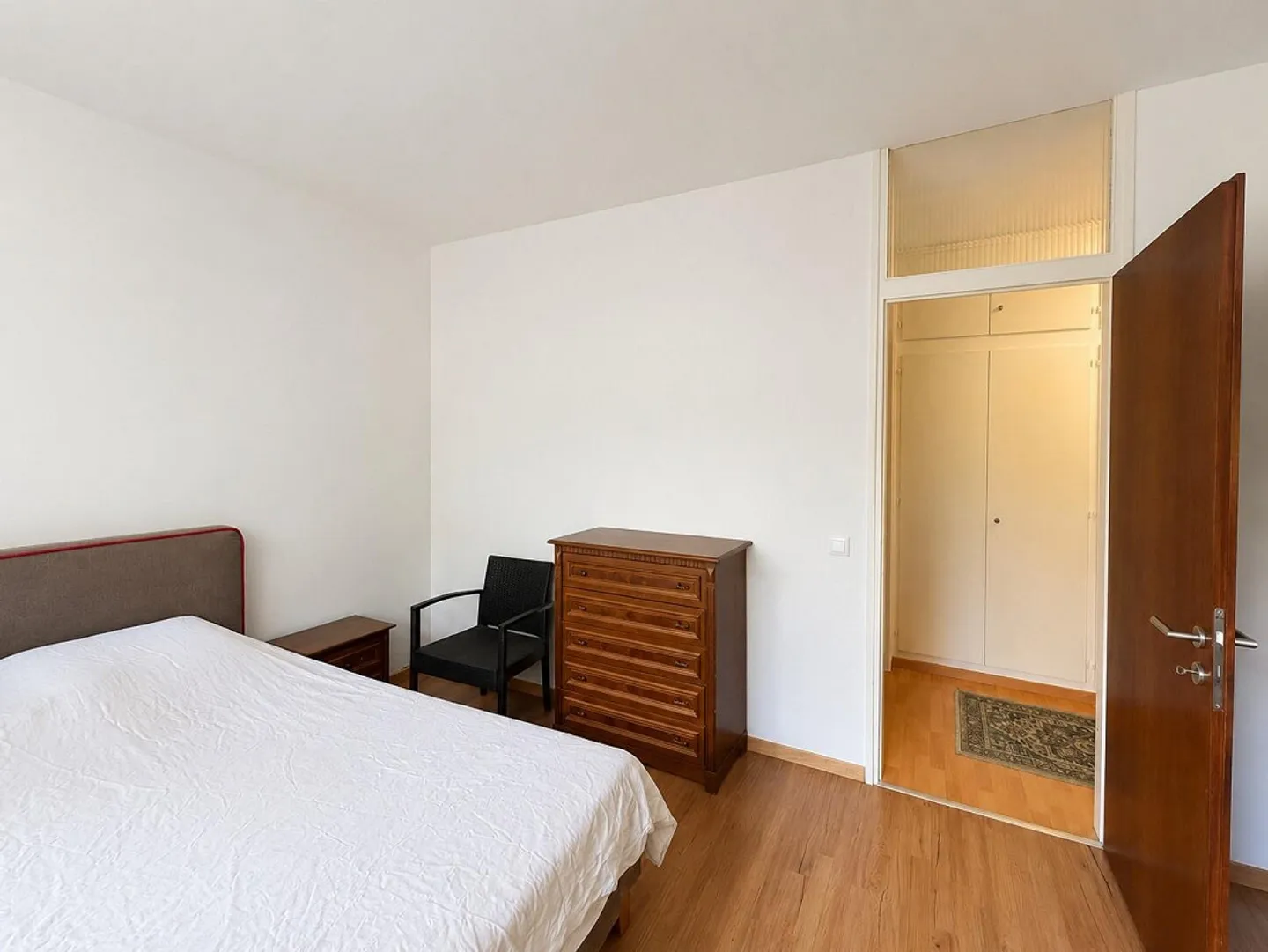 GROßE 3.5 ZIMMER MIT GROSSARTIGEM PRIVATGARTEN IN LUGANO BESSO - Foto 9 von 9