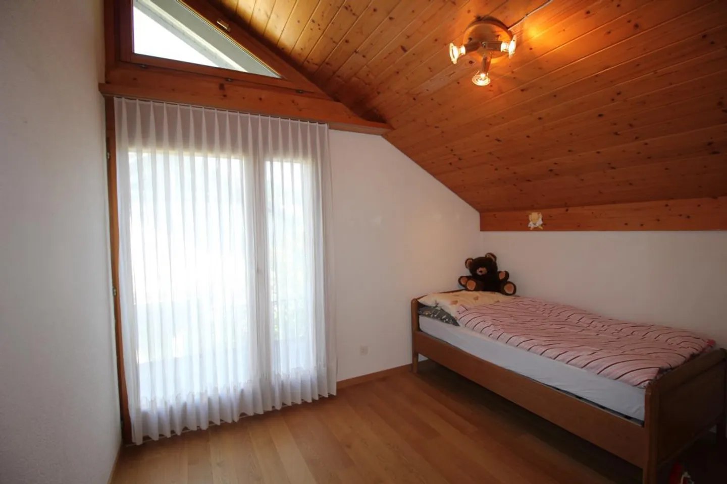 Attraente casa unifamiliare di 5,5 stanze - Foto 9 di 15