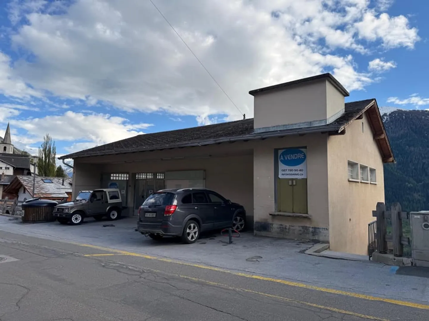Local commercial polyvalent au coeur du val d'Hérens - Photo 1 sur 11