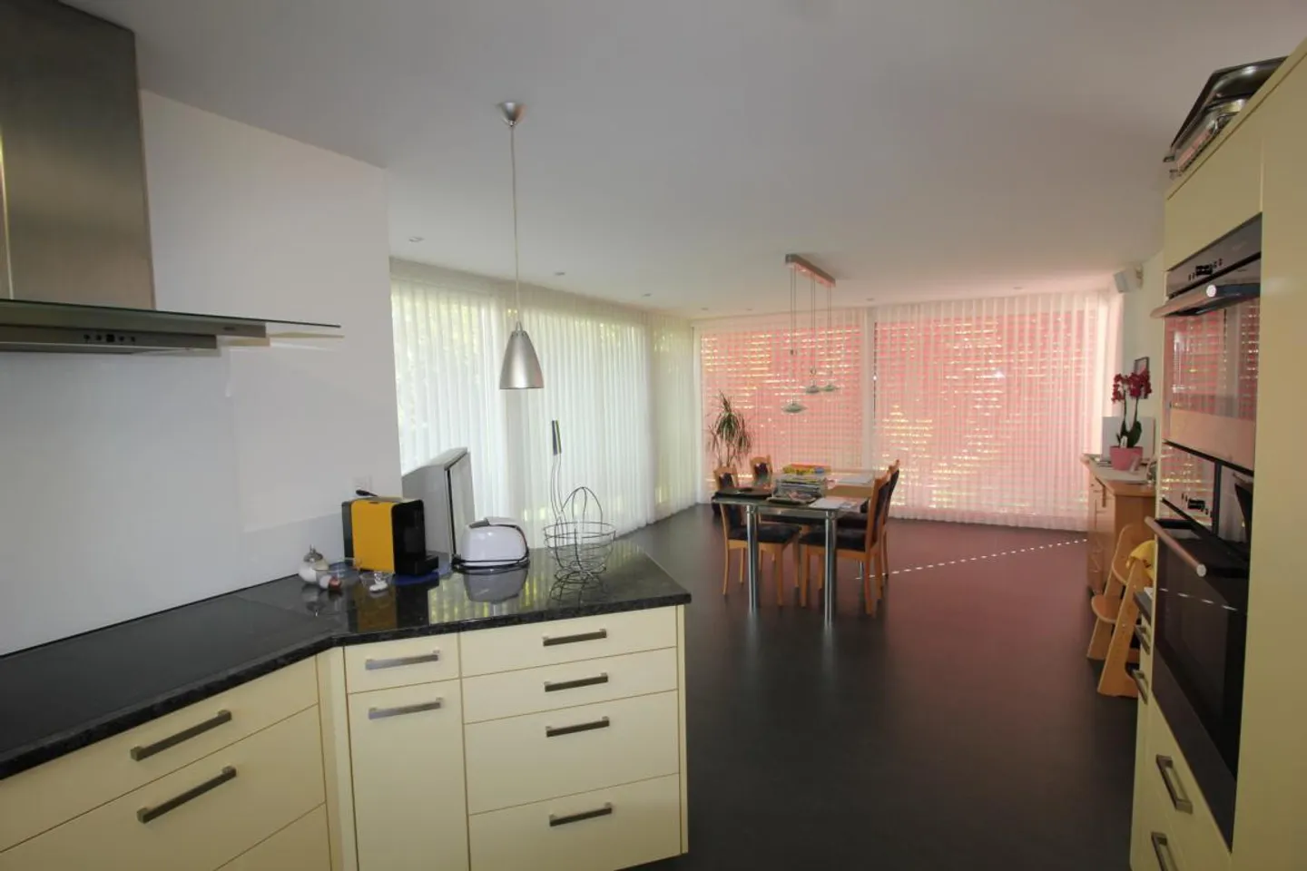 Attraente casa unifamiliare di 5,5 stanze - Foto 5 di 15