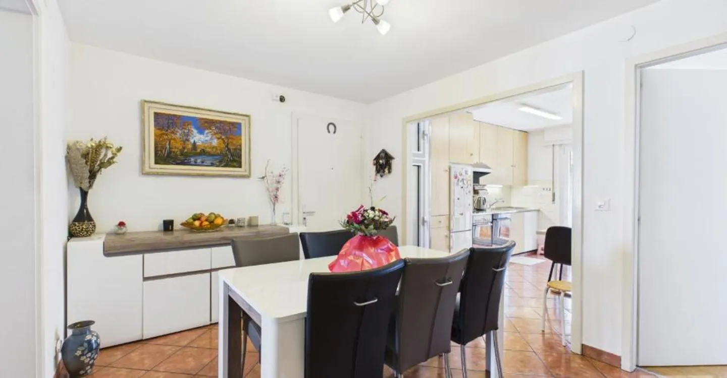 Appartement Charmant à Chippis - Photo 4 sur 11