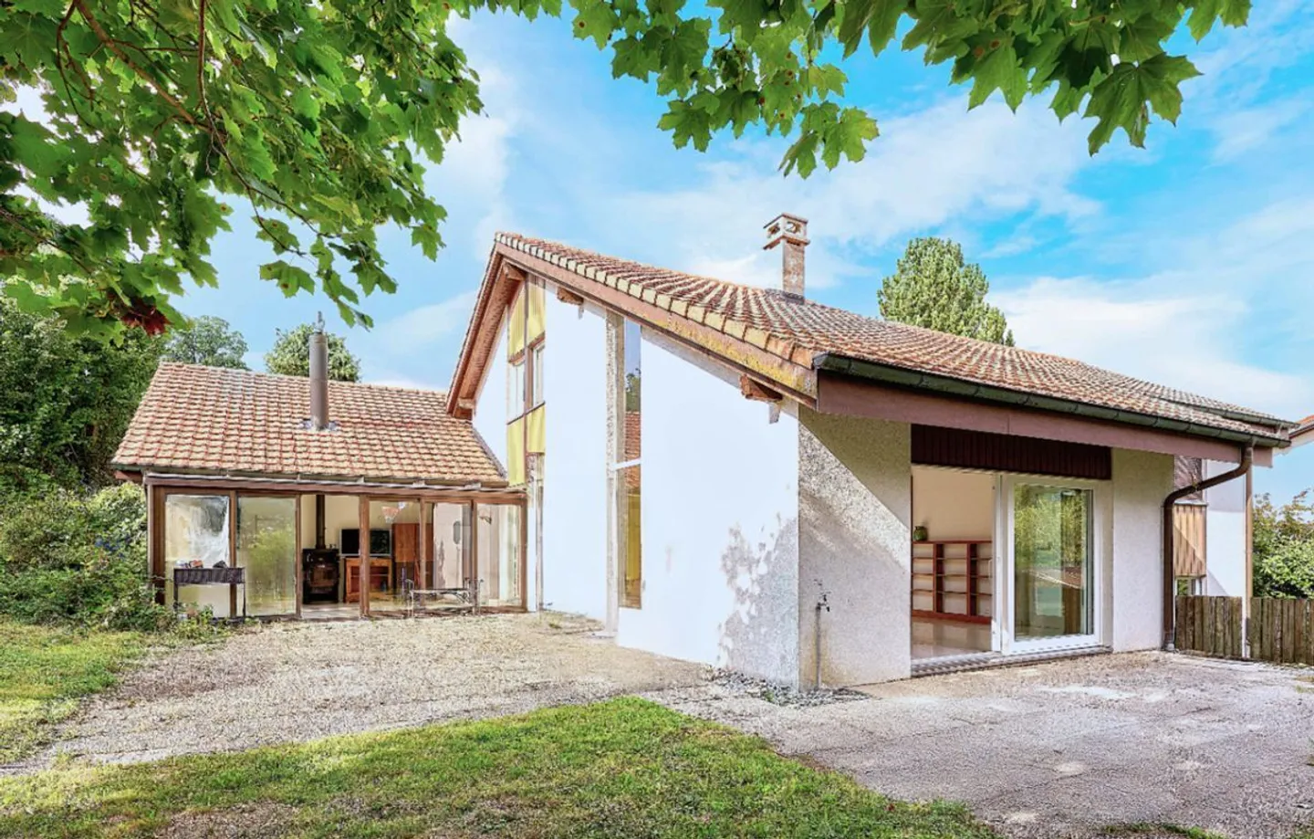 GRANDE VILLA LUMINEUSE ET AU CALME. JARDIN SUR DEUX NIVEAUX. LE MOURET (FR) - Photo 1 sur 13