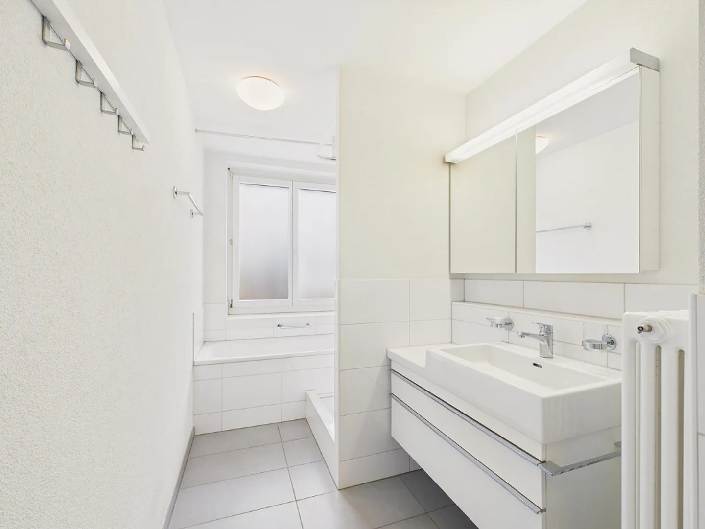 Attractive and very large 173m2 maisonette apartment in Allschwil, BL - Limited until the end of 2028 - Photo 13 of 17