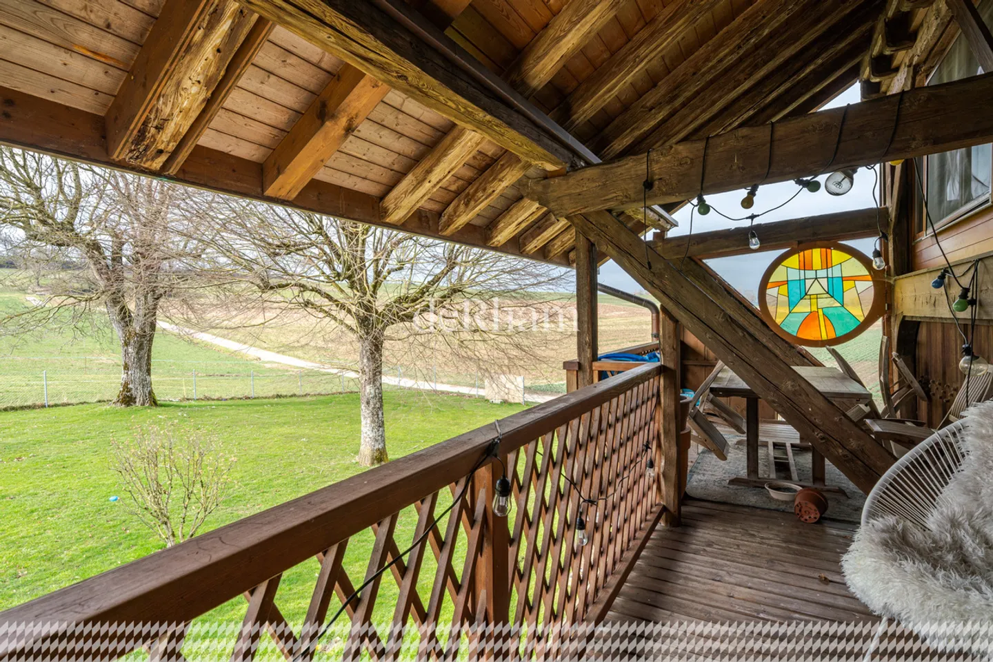 Renovierte Farm mit zwei Wohnungen auf einem Grundstück von 2'358 m2 - Foto 12 von 23