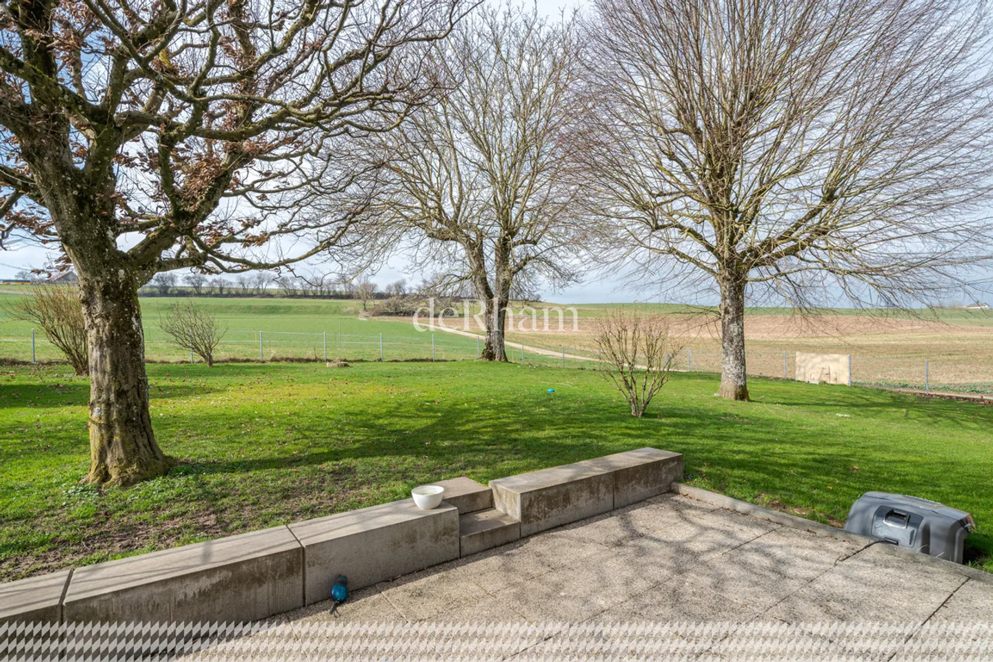 Renovierte Farm mit zwei Wohnungen auf einem Grundstück von 2'358 m2 - Foto 13 von 23