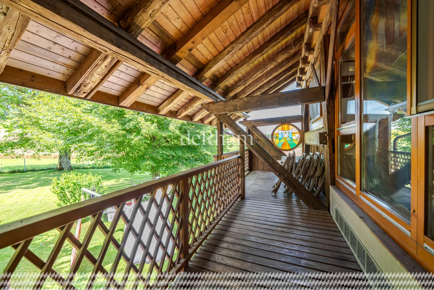 Renovierte Farm mit zwei Wohnungen auf einem Grundstück von 2'358 m2 - Foto 20 von 23
