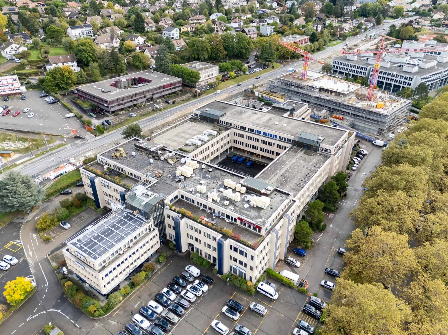 Espace de Bureau Polyvalent - Photo 1 sur 8
