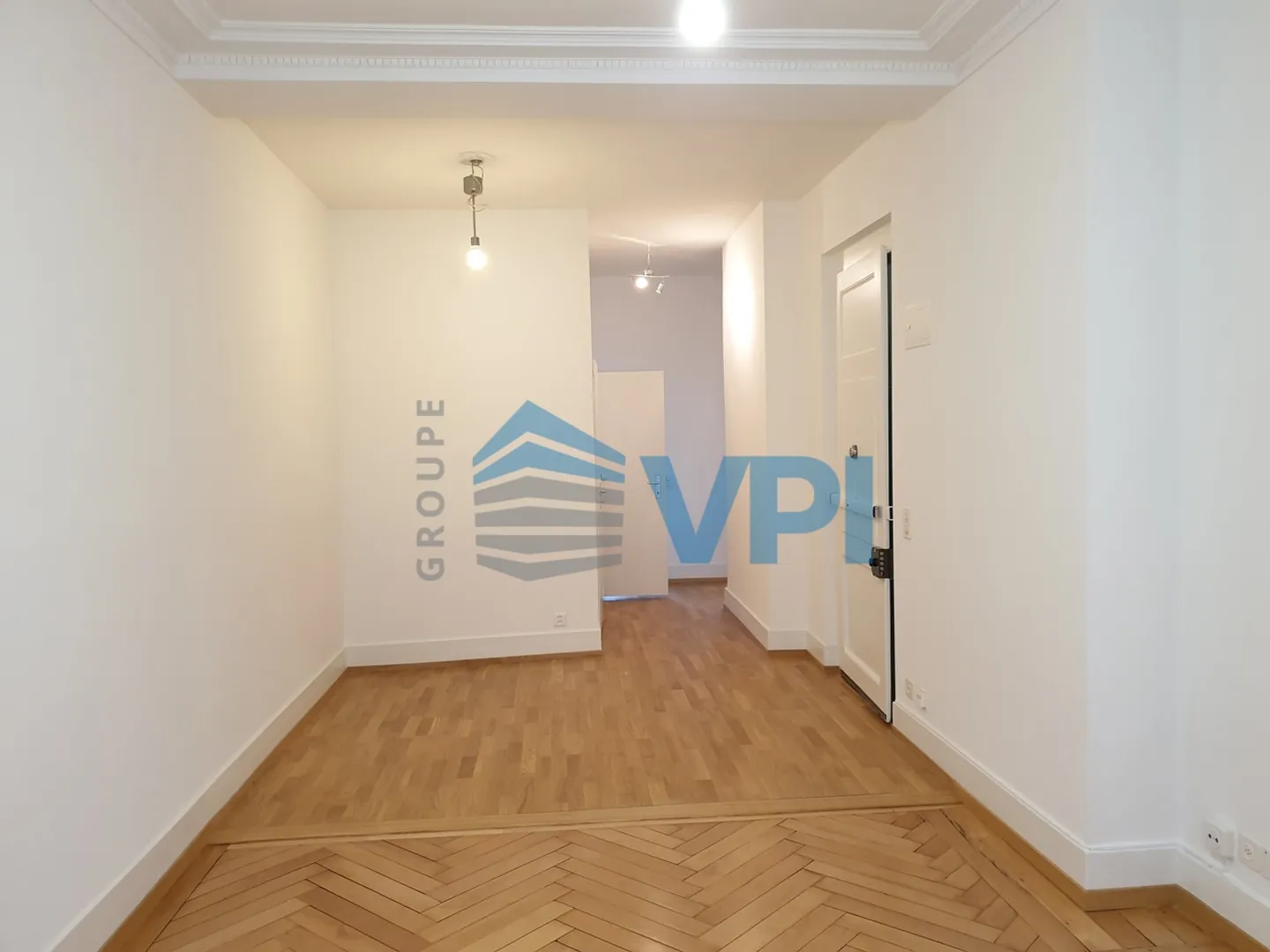 Eaux-Vives - appartement traversant de 3 pièces - Photo 2 sur 19