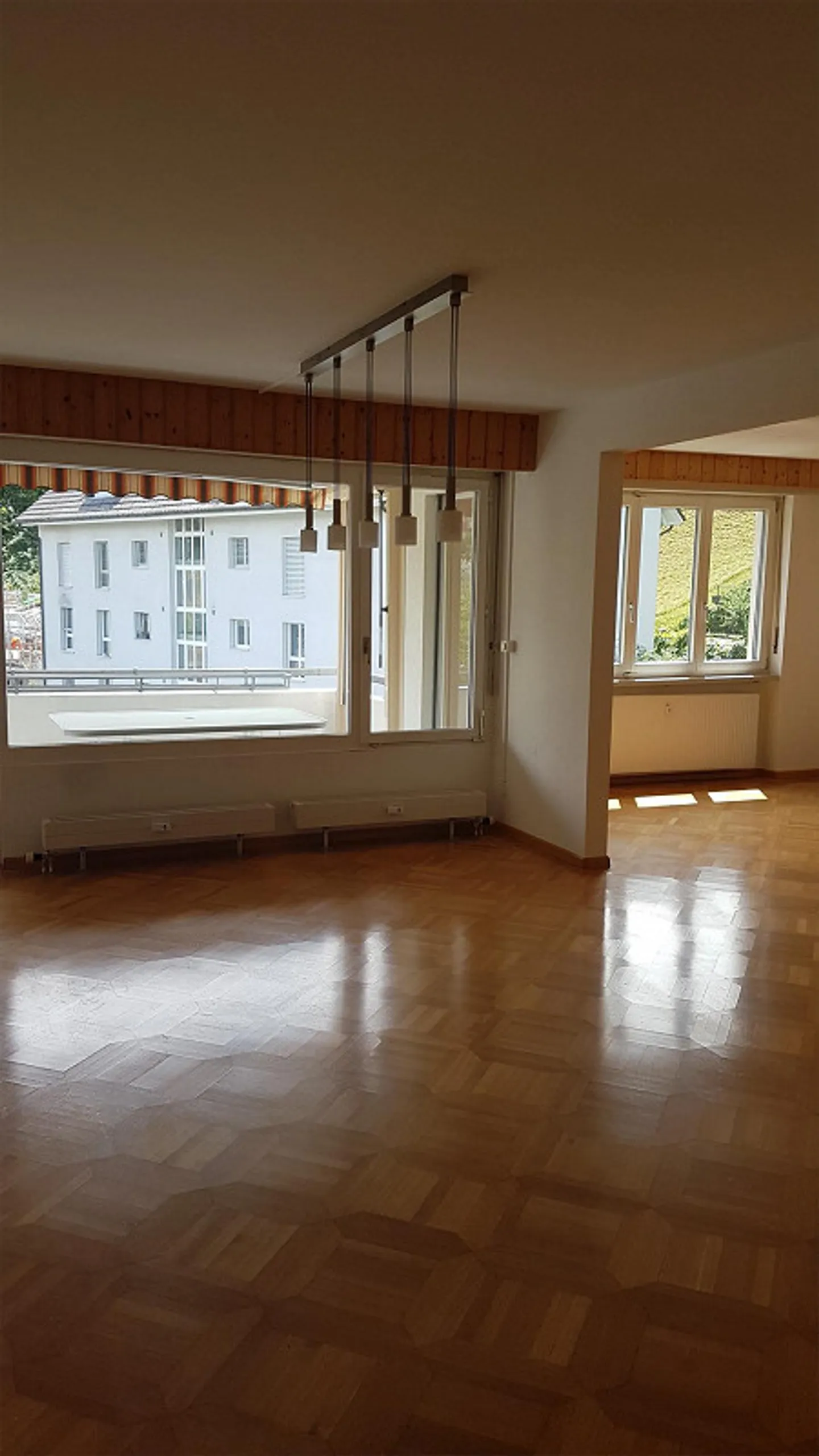 Large, sunny 4-room apartment in the attic - Photo 2 of 15