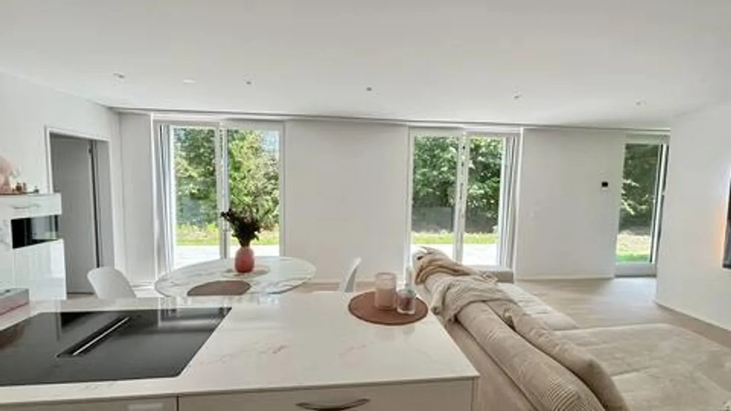 Appartamento Moderno 2.5 Stanze - Foto 3 di 10