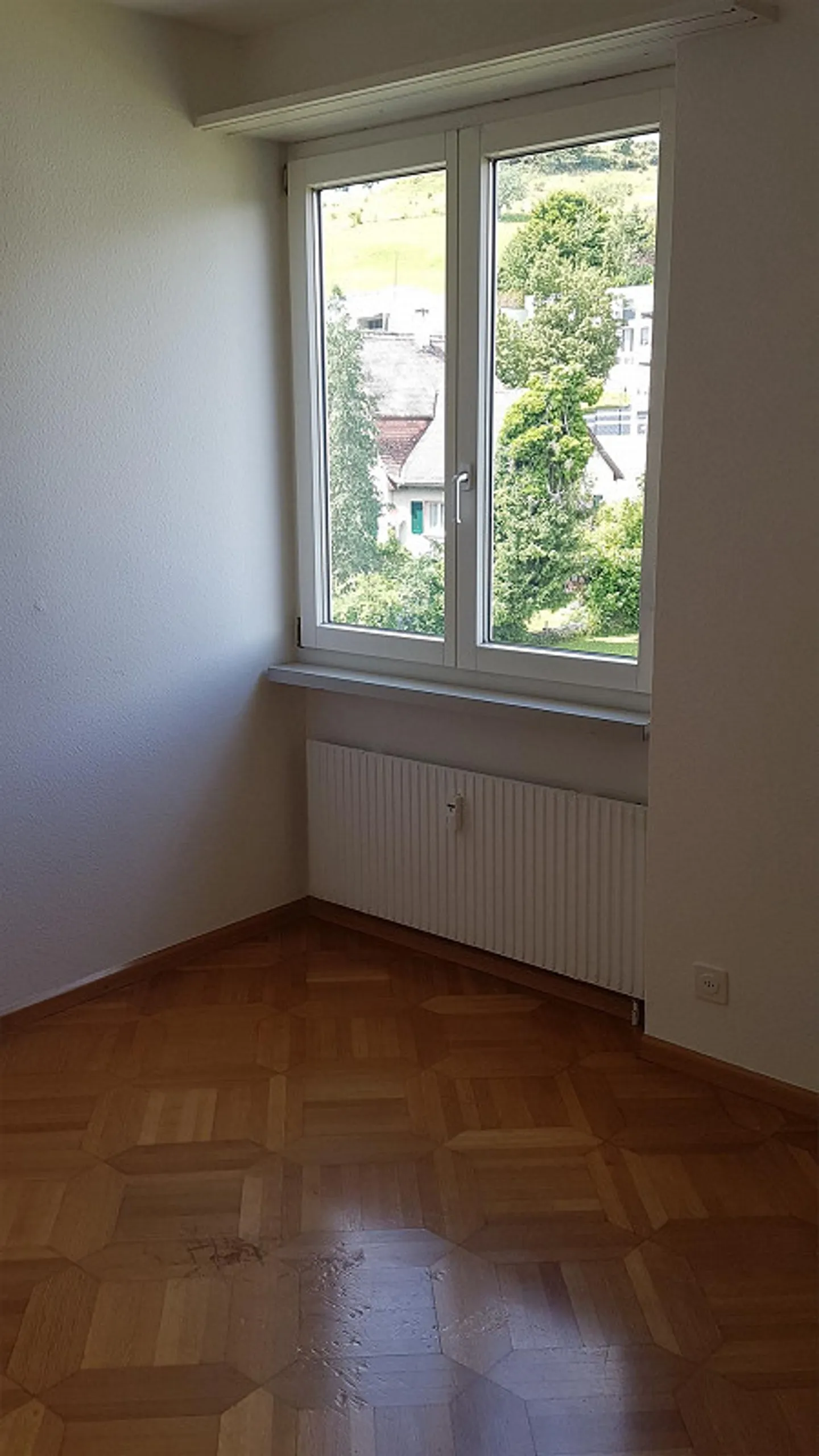 Large, sunny 4-room apartment in the attic - Photo 10 of 15