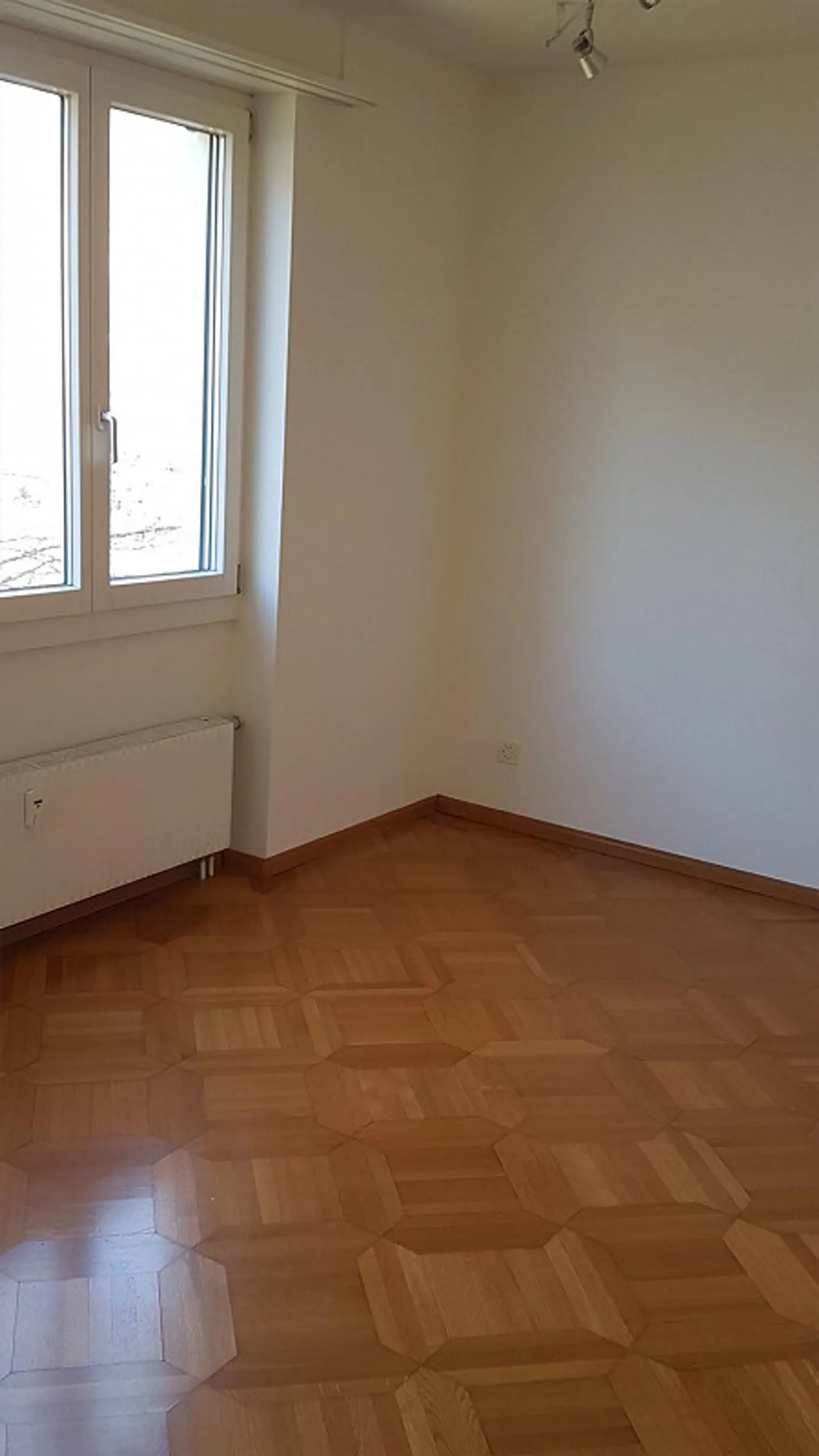 Large, sunny 4-room apartment in the attic - Photo 11 of 15