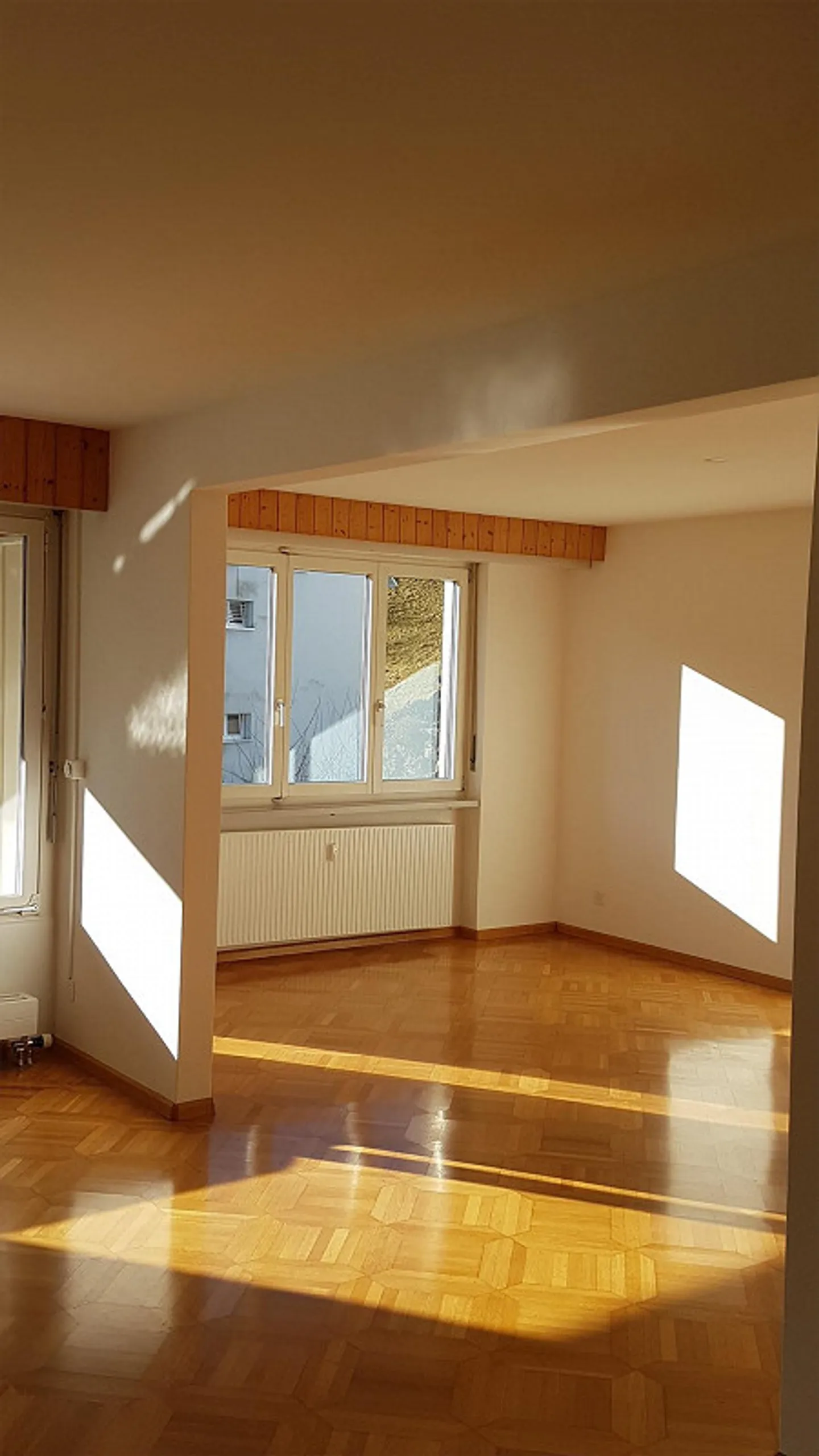 Large, sunny 4-room apartment in the attic - Photo 13 of 15