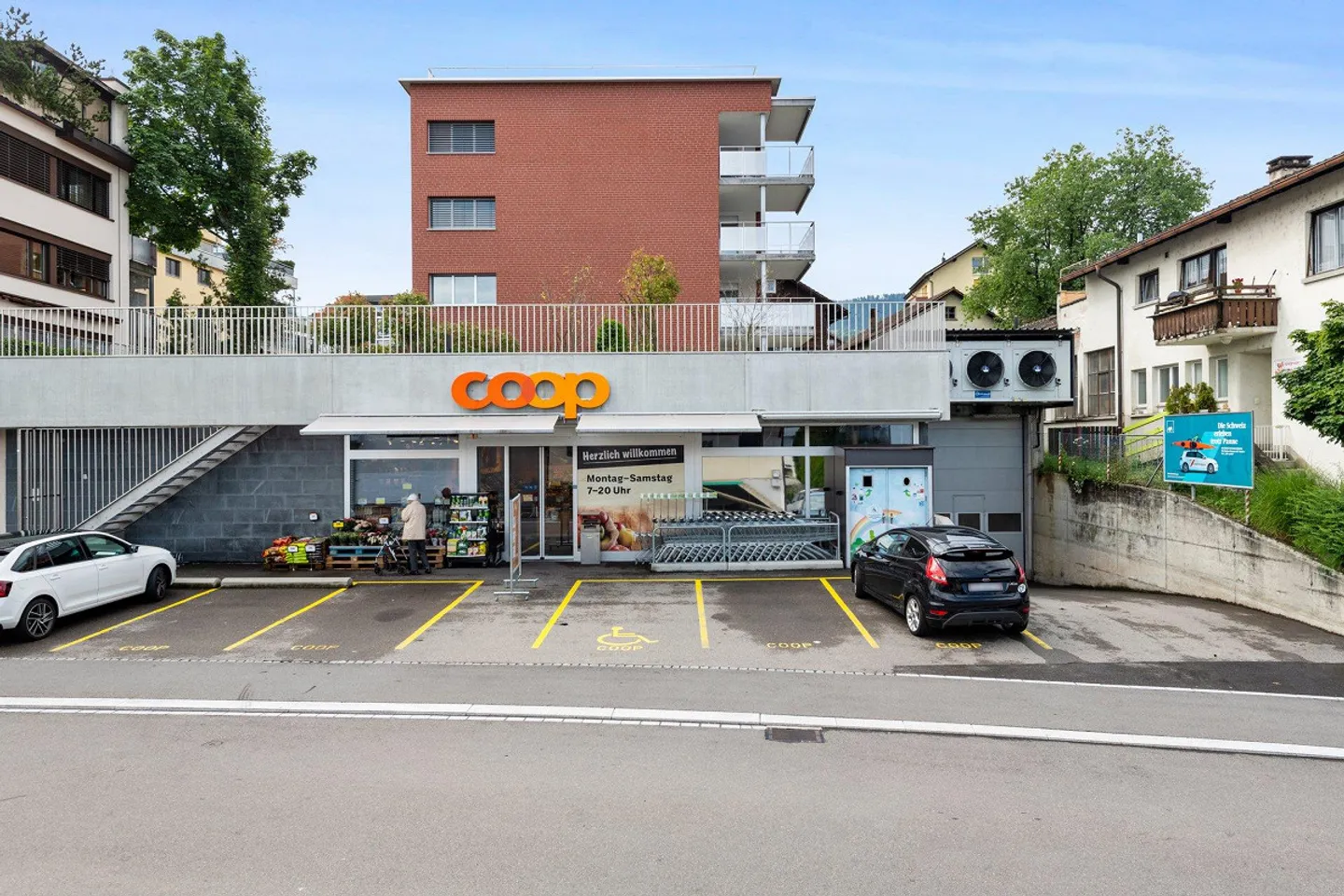 Appartement penthouse spacieux avec possibilité d'achat dans l'immeuble ! - Photo 1 sur 7