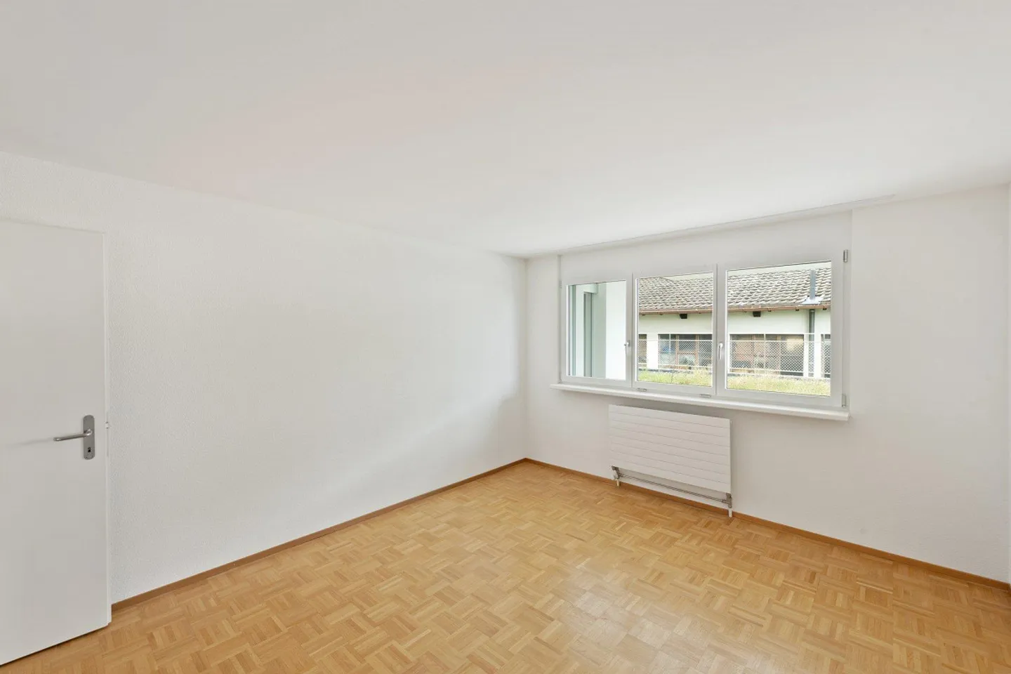 Appartement penthouse spacieux avec possibilité d'achat dans l'immeuble ! - Photo 5 sur 7